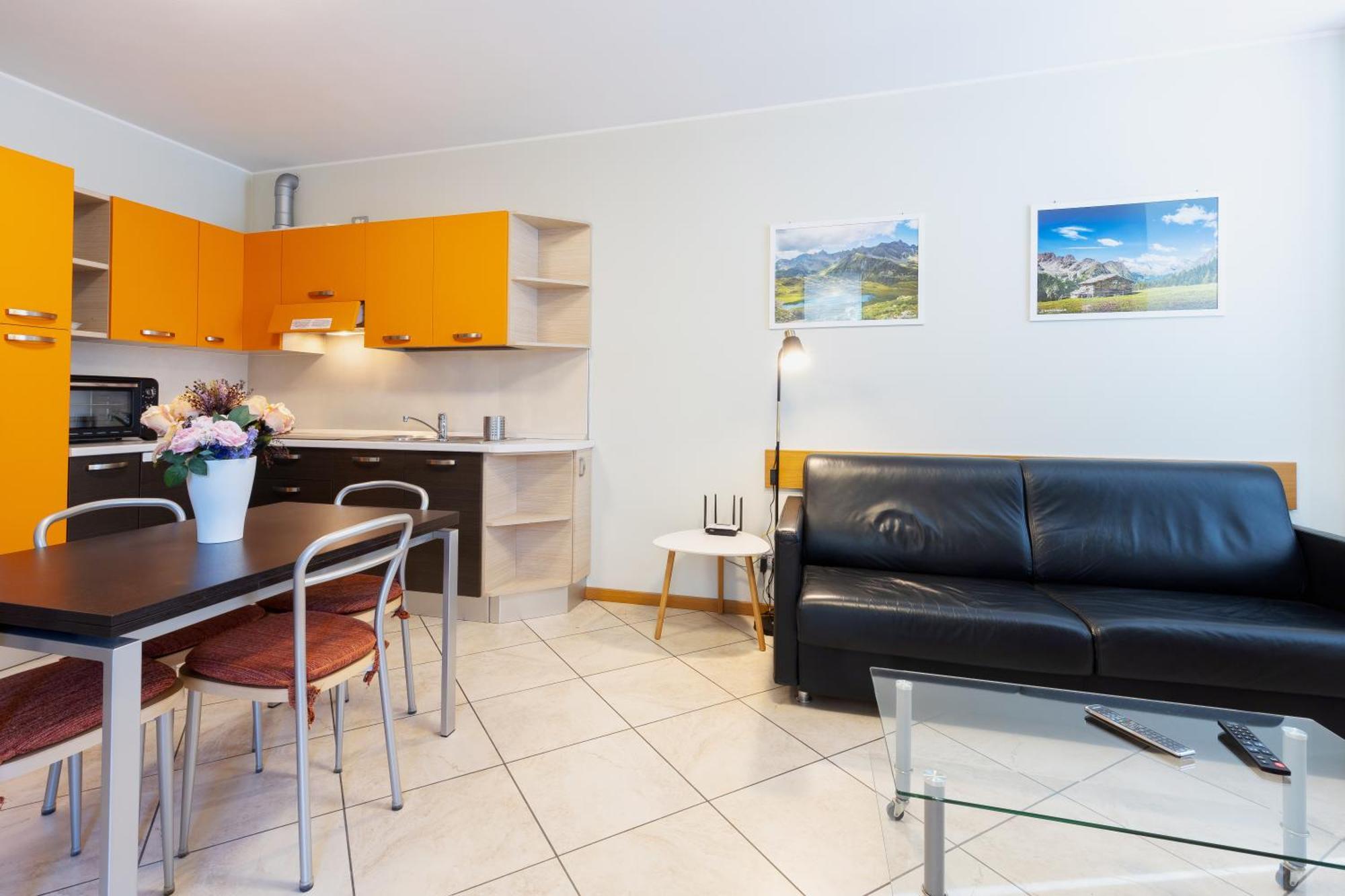 Apartamento Residenza Il Castello Sondrio Habitación foto