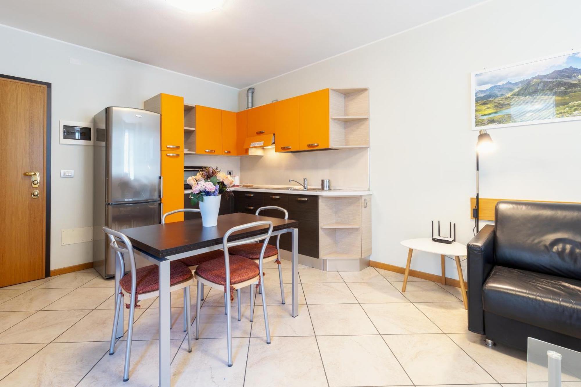 Apartamento Residenza Il Castello Sondrio Habitación foto