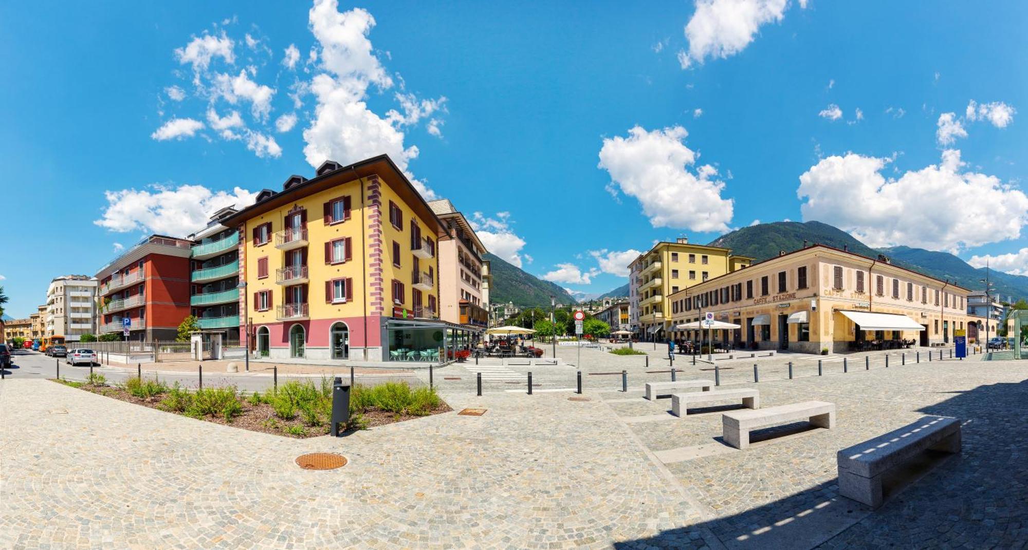 Apartamento Residenza Il Castello Sondrio Exterior foto